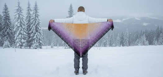 Ručně háčkovaný šátek "Angelika" v barvách západu slunce