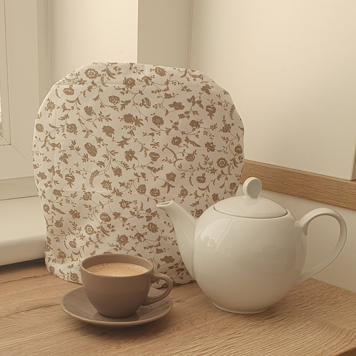 Termo poklop na čajovou konvici - béžové kvítky