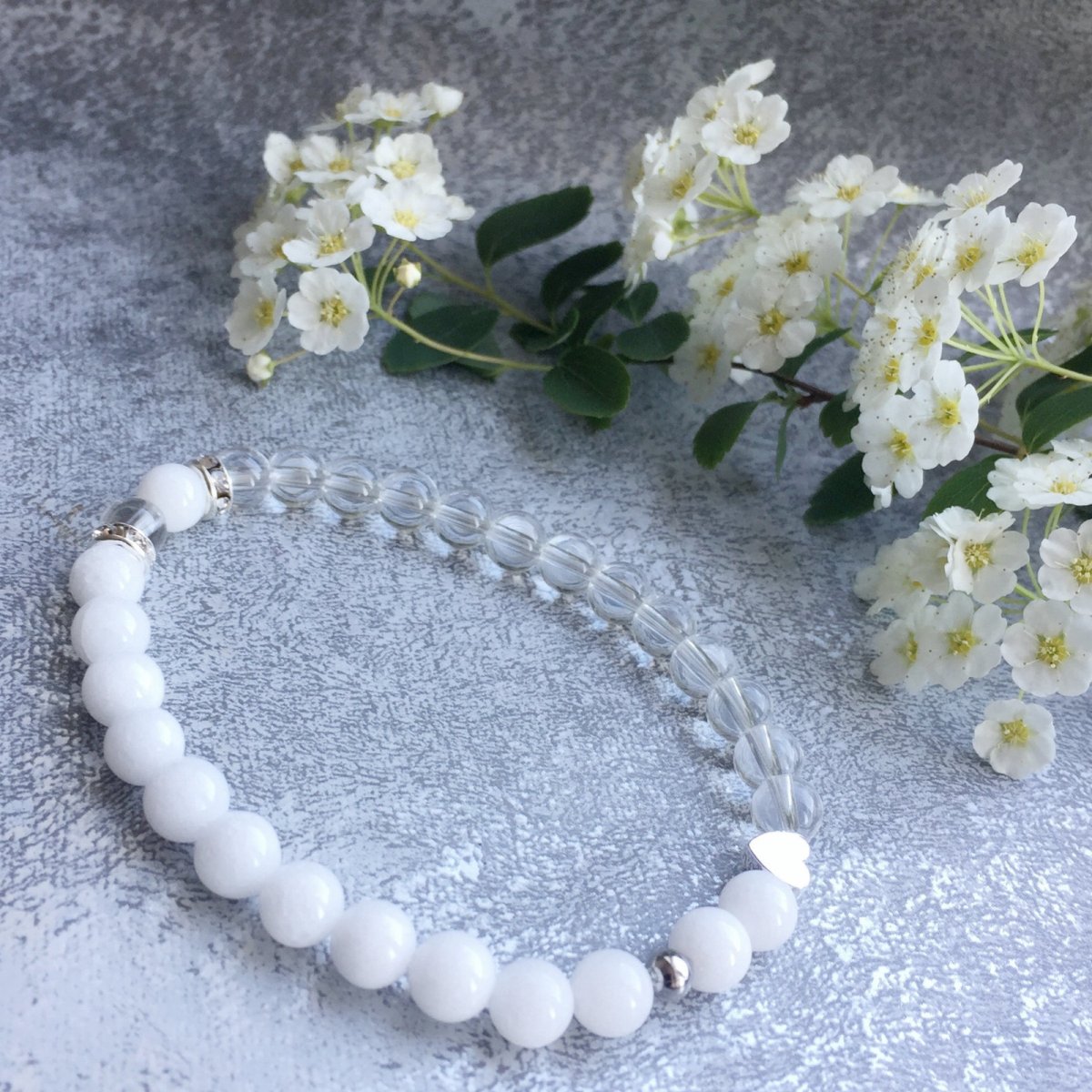 Bílý jadeit s křišťálem - náramek  