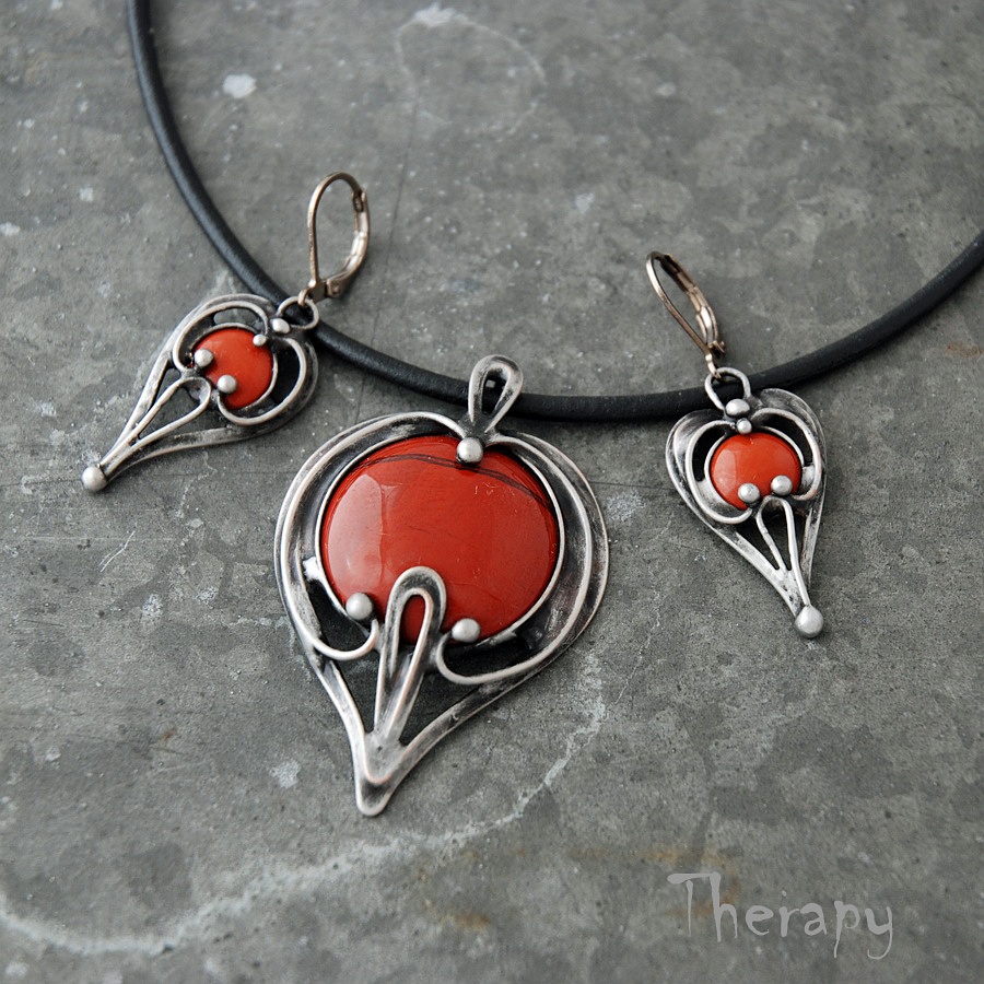 Souprava s červeným jaspisem