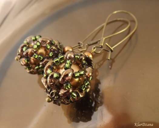 Šité náušnice Christine Bronz-Olive