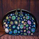 Kulatá kosmetická taštička - Fialové bubliny