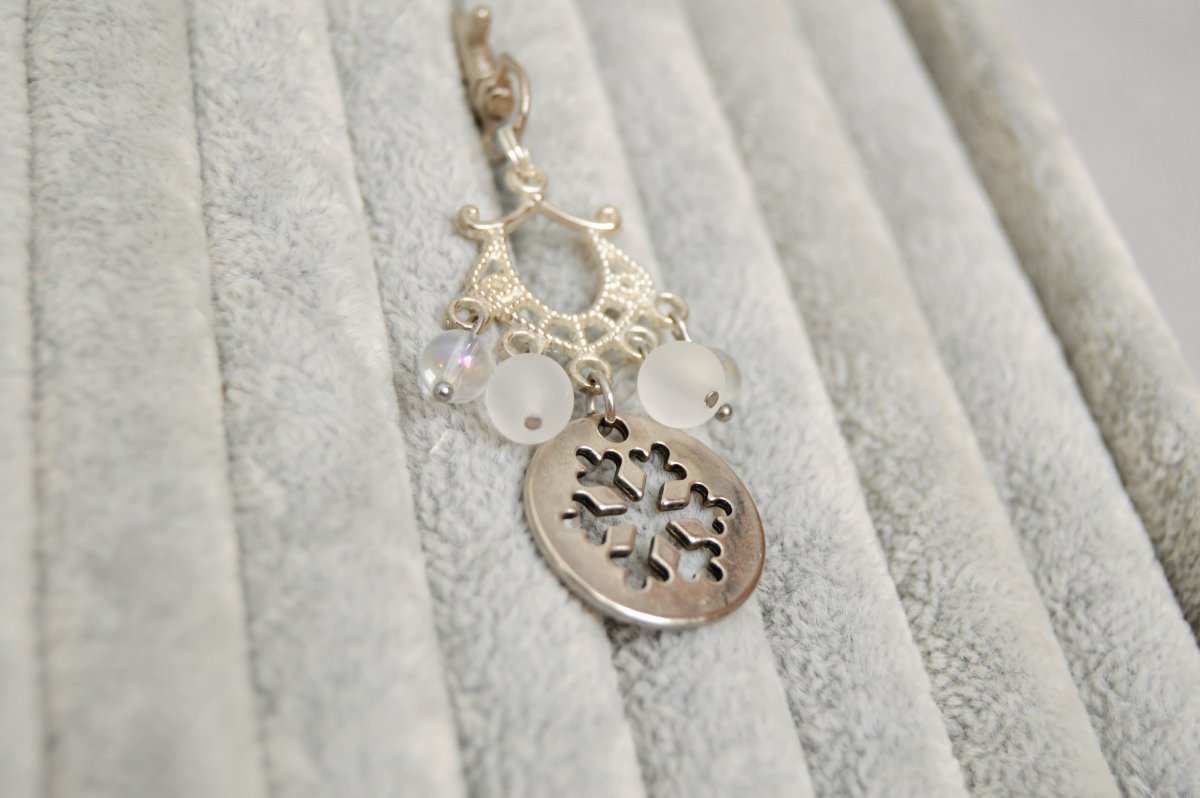 Zimní vločka - přívěšek na kabelku...