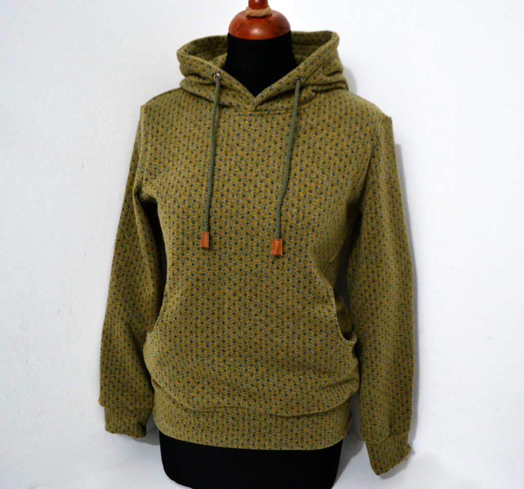 Svetříková mikina