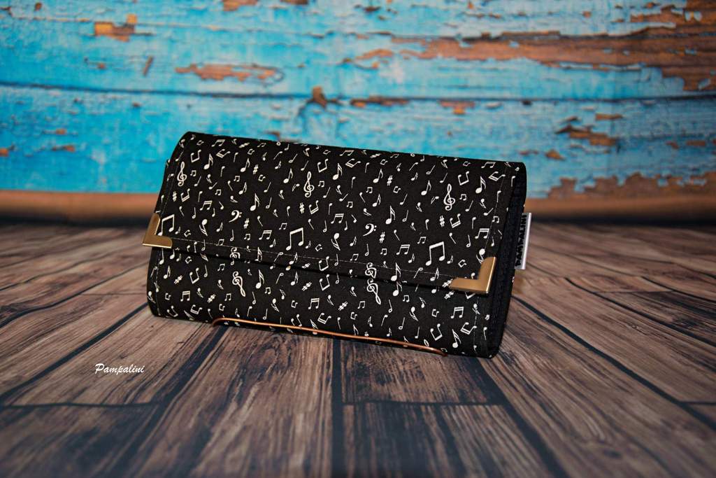 Velká peněženka na dvě měny - Notičky