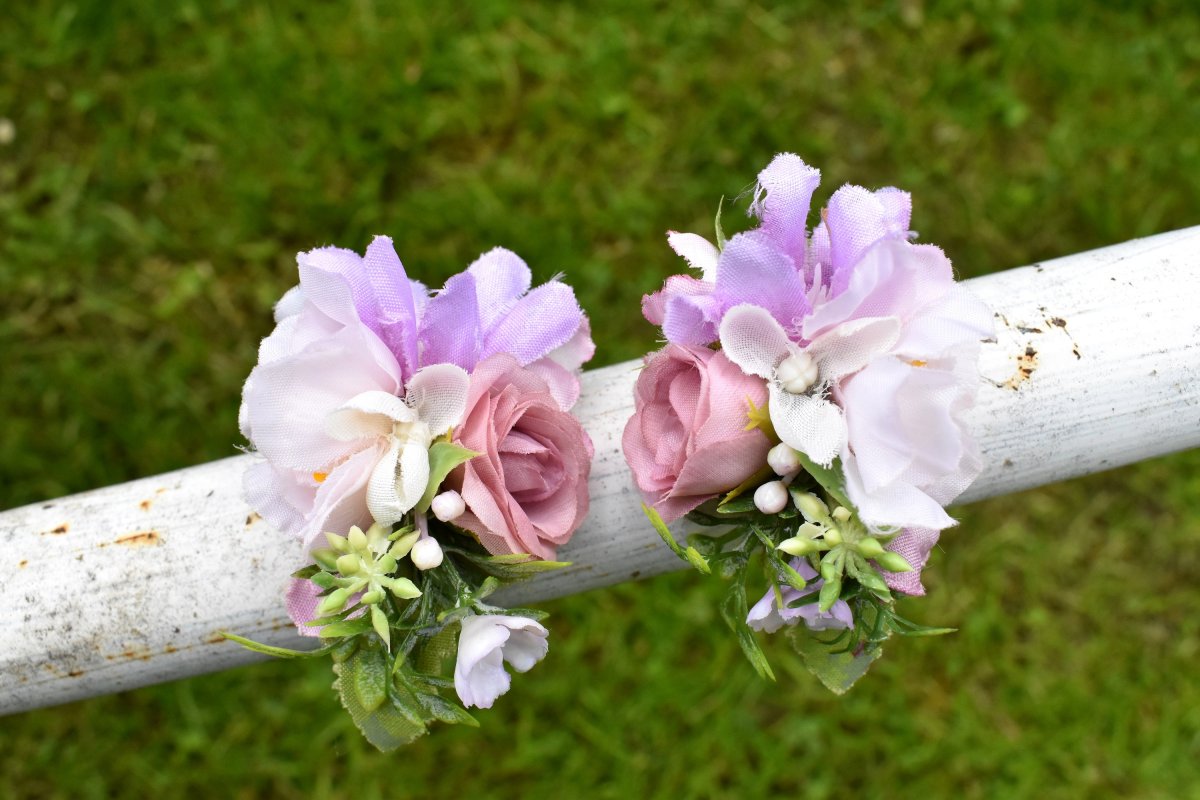 na růžovém obláčku