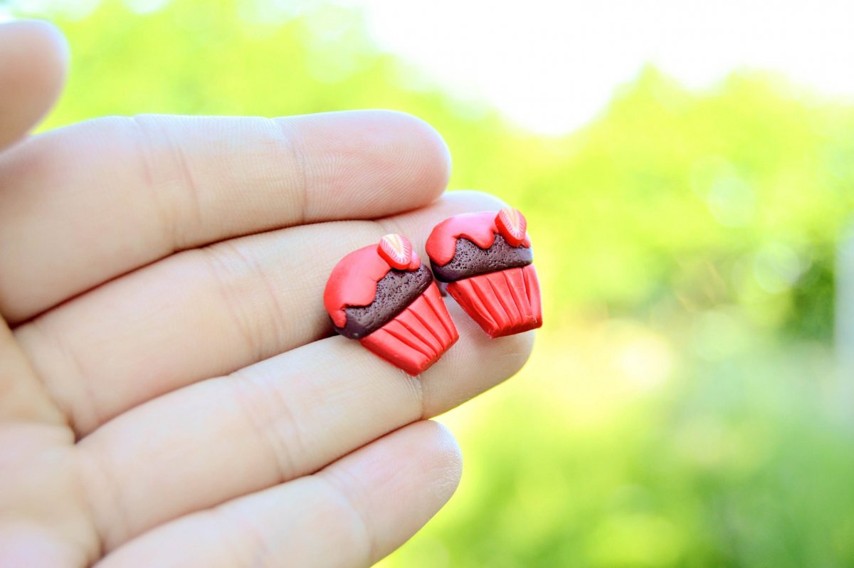 Jahodové cupcake - náušnice,pecky