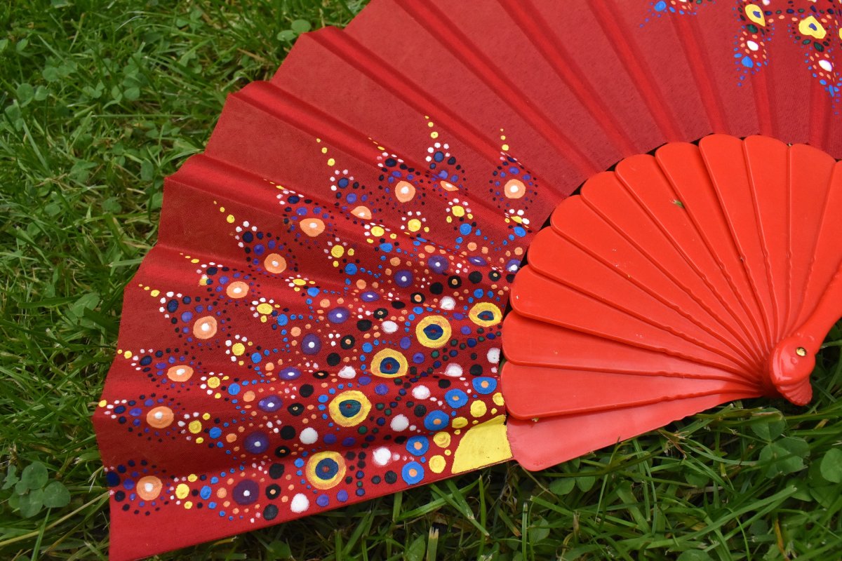 vášnivě radostný