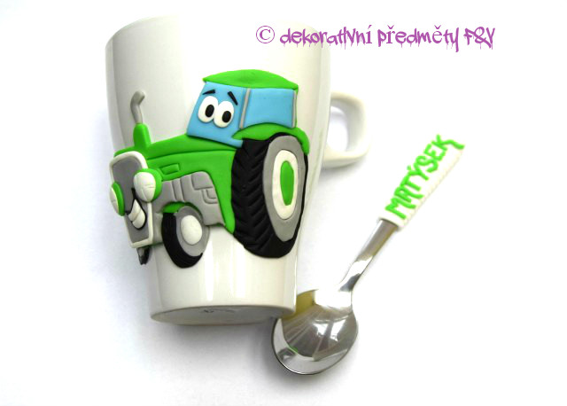 Hrníček s traktorem