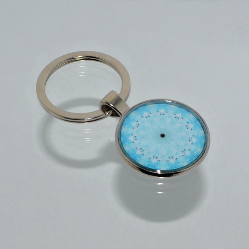 Přívěsek na klíče - modro bílá mandala