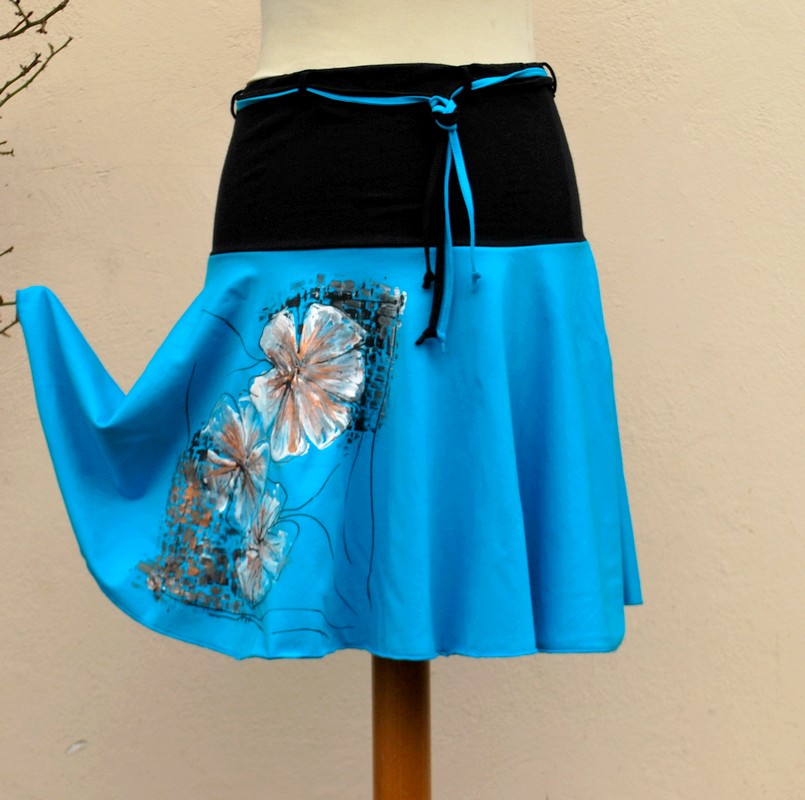 Rozkvetlá v tyrkysu