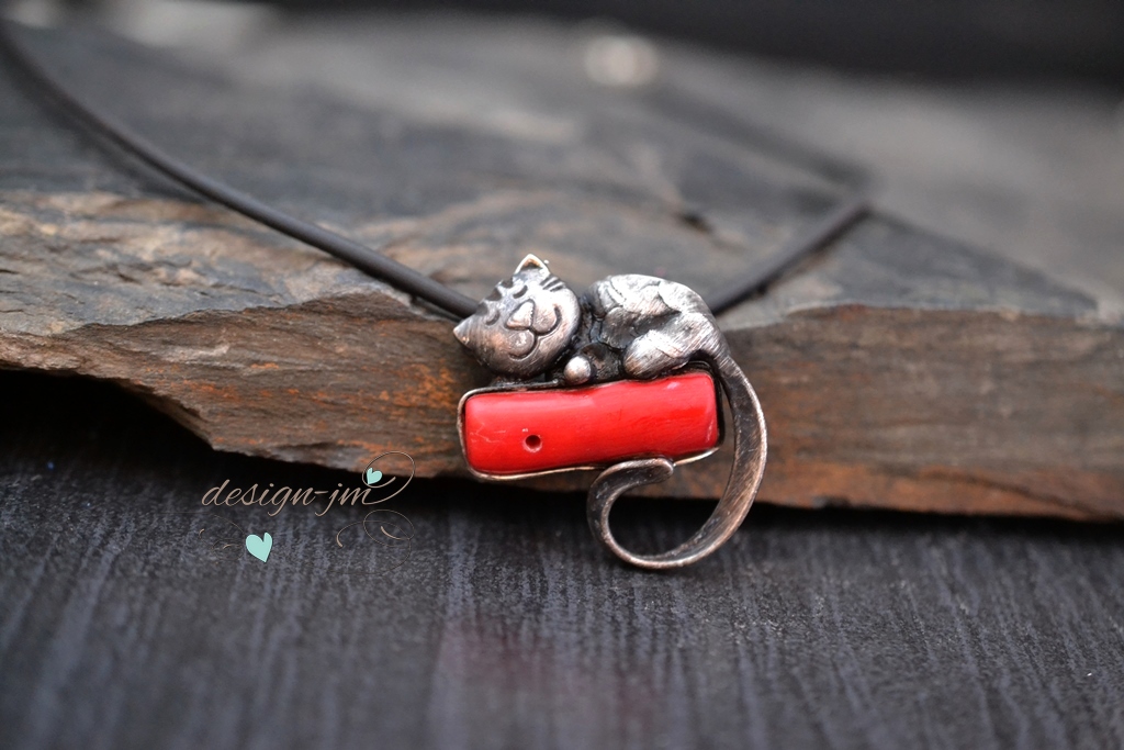 Ospalé kotě - korál