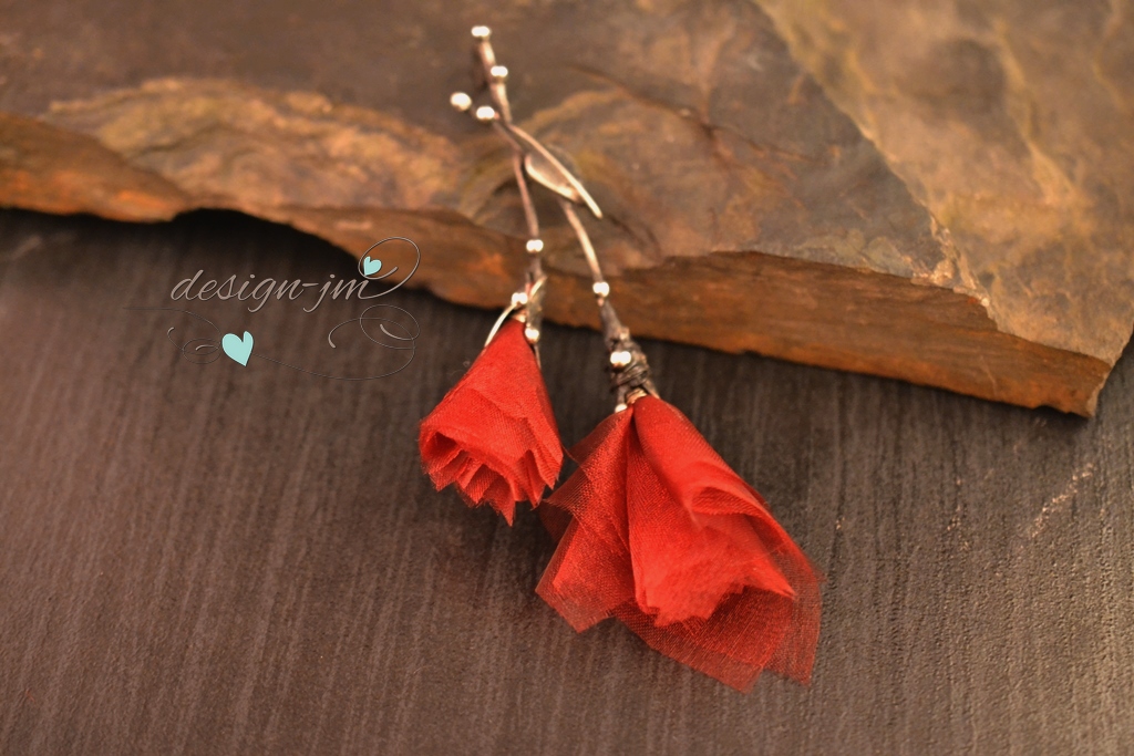 Rozkvetlá větvička II.