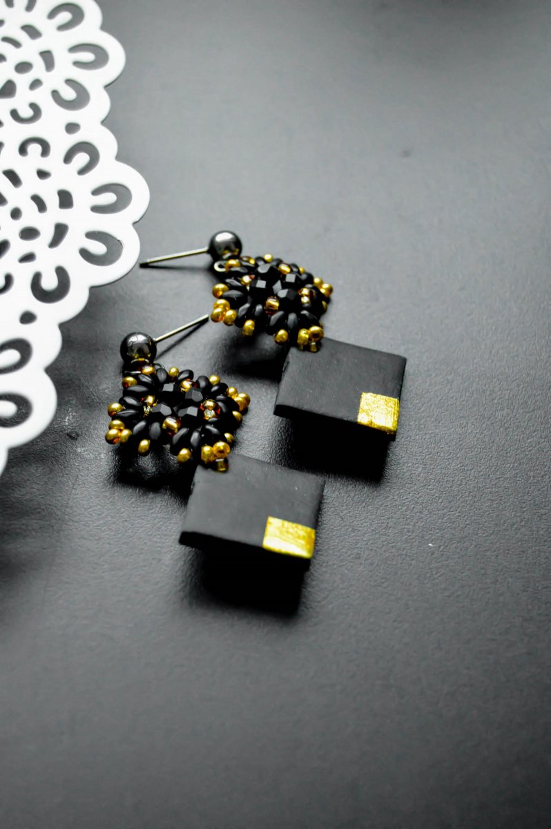 Zlaté černo - náušnice