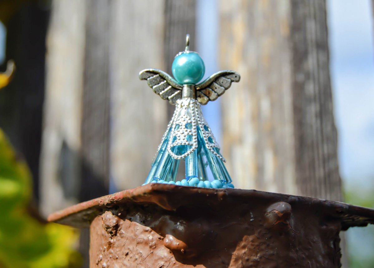 Blankytně modrý andělíček - dekorace