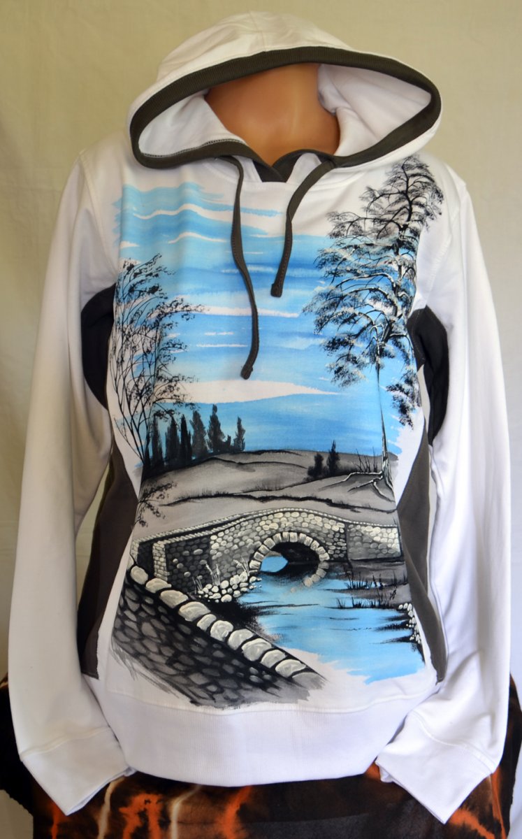 Mikina Kamenný most