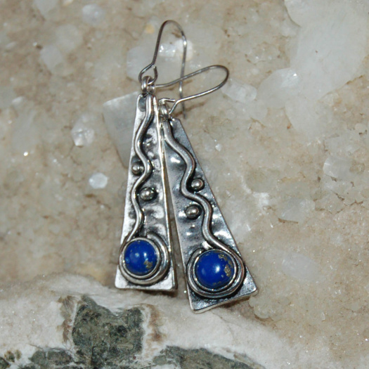 S lapisem lazuli