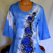 Modrá tunika s růžemi
