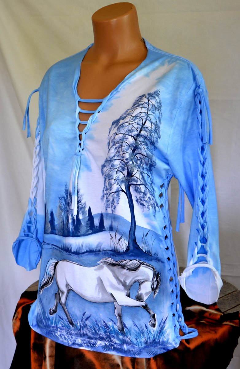 Modré prostříhané tričko s běloušem