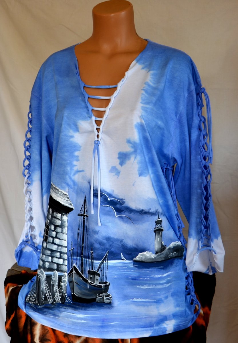 Prostříhané tričko s lodí a majákem - rezervace