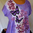 Fialové tričko s motýly