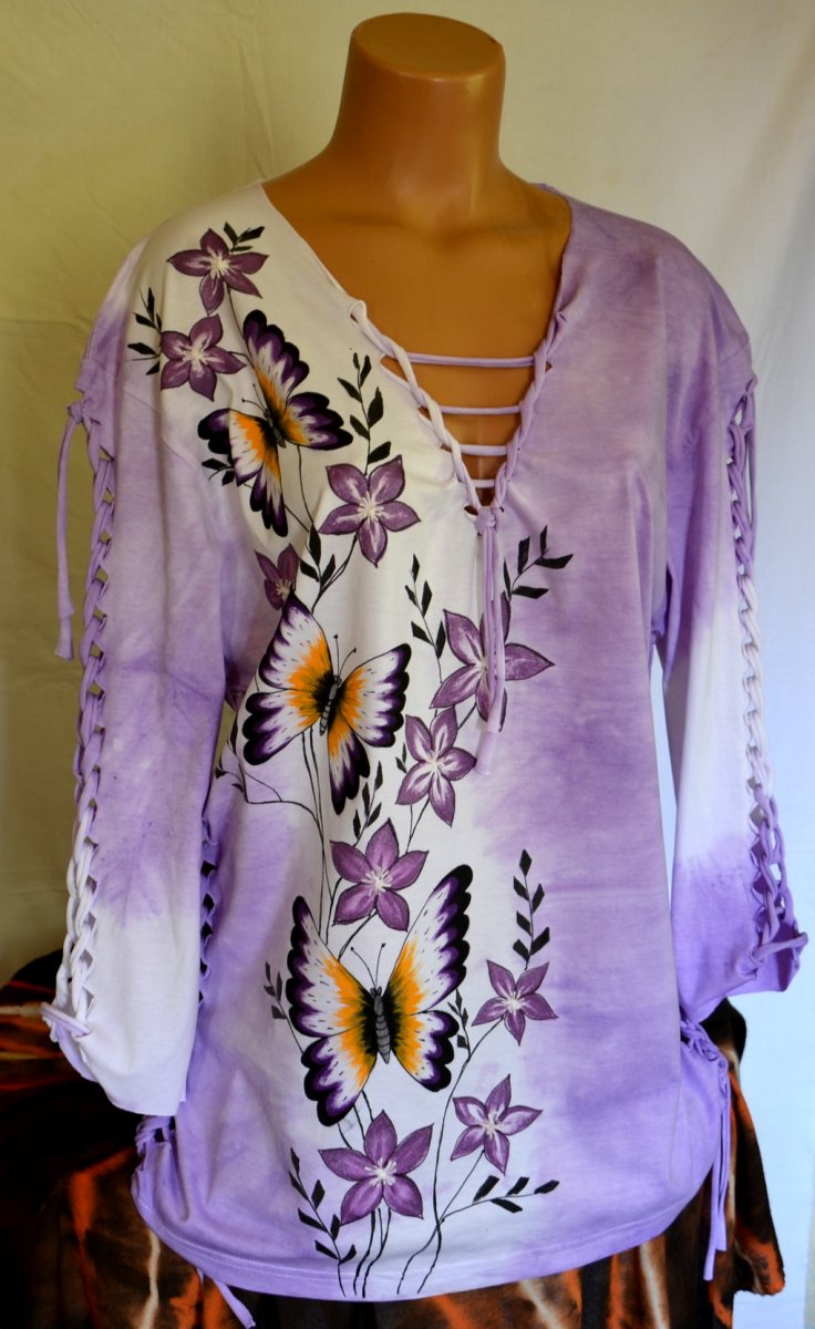 Fialové prostříhané tričko s motýly