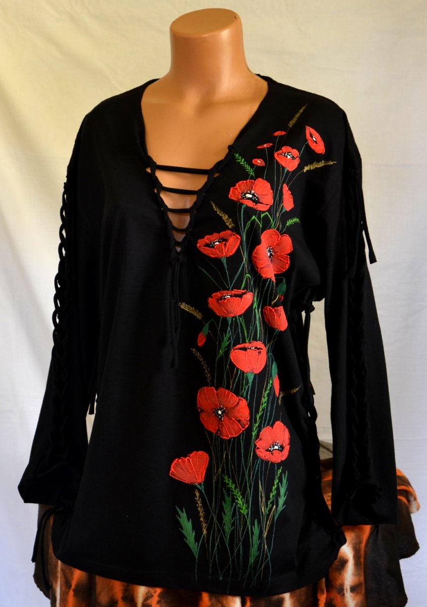 Černé prostříhané tričko s vlčími máky