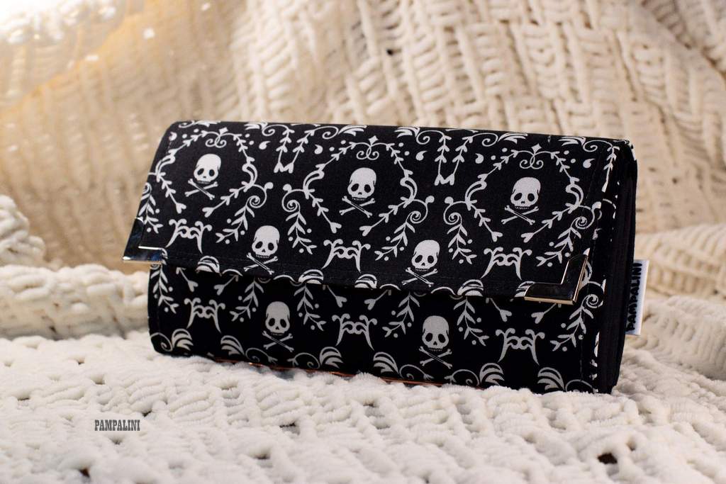 Velká peněženka - Lebky