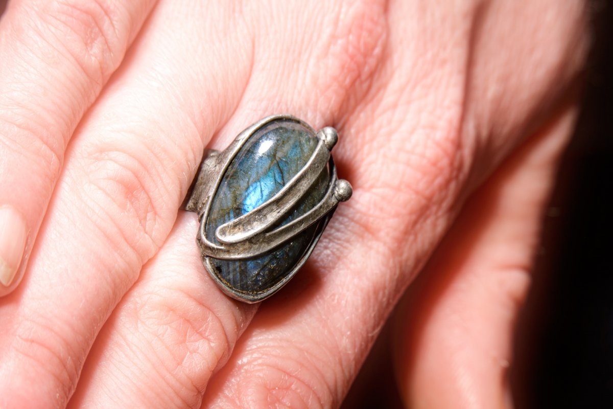 Prsten s labradoritem IV.