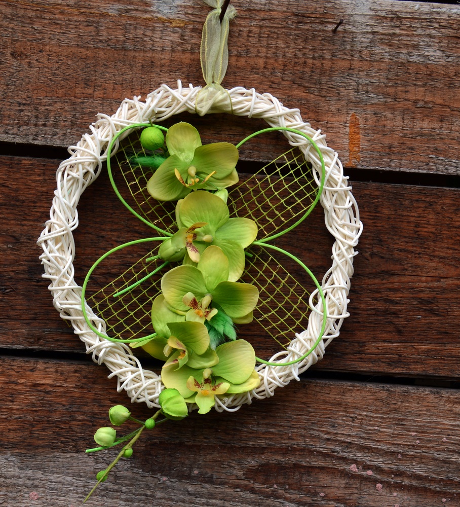 s láskou pletený věneček orchidej...