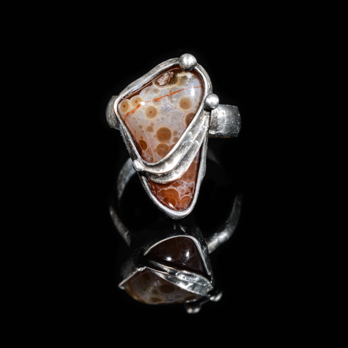 Achátovník špičkatý