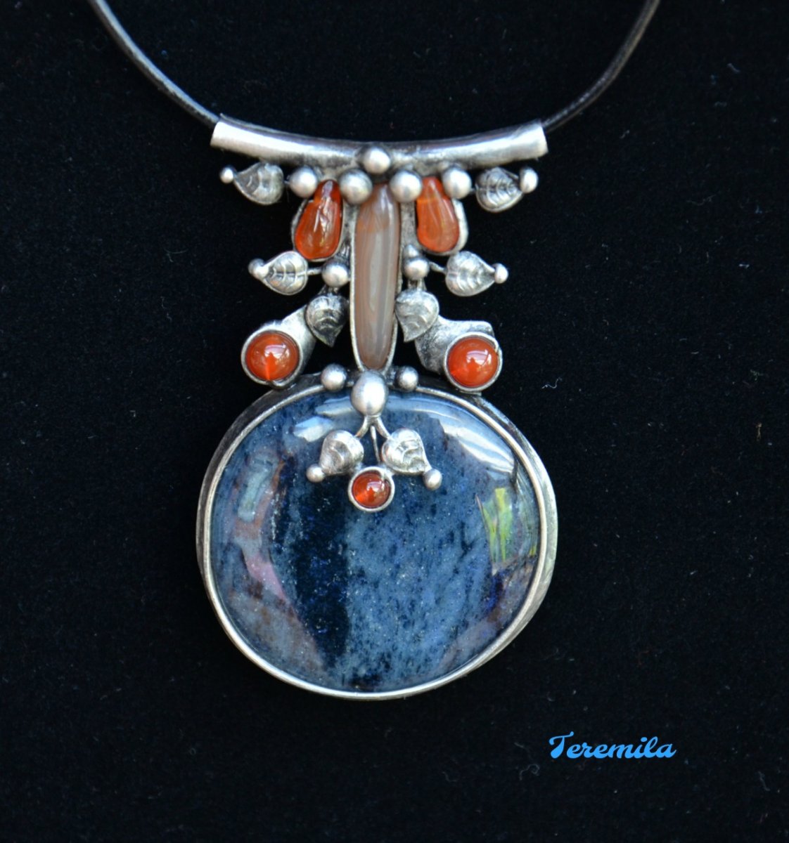 Modrá - dumortierit