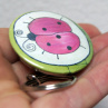 Originální přívěšek - otvírák 44mm s beruškou