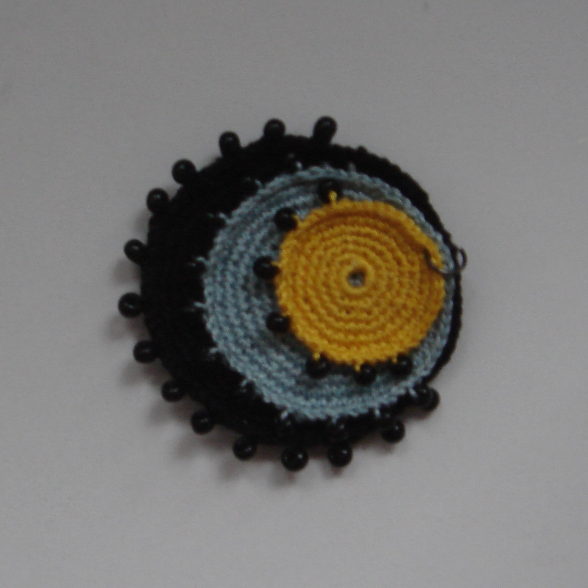 Samba - háčkovaný přívěsek