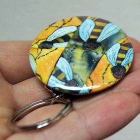 Originální přívěšek - otvírák 44mm včelařský