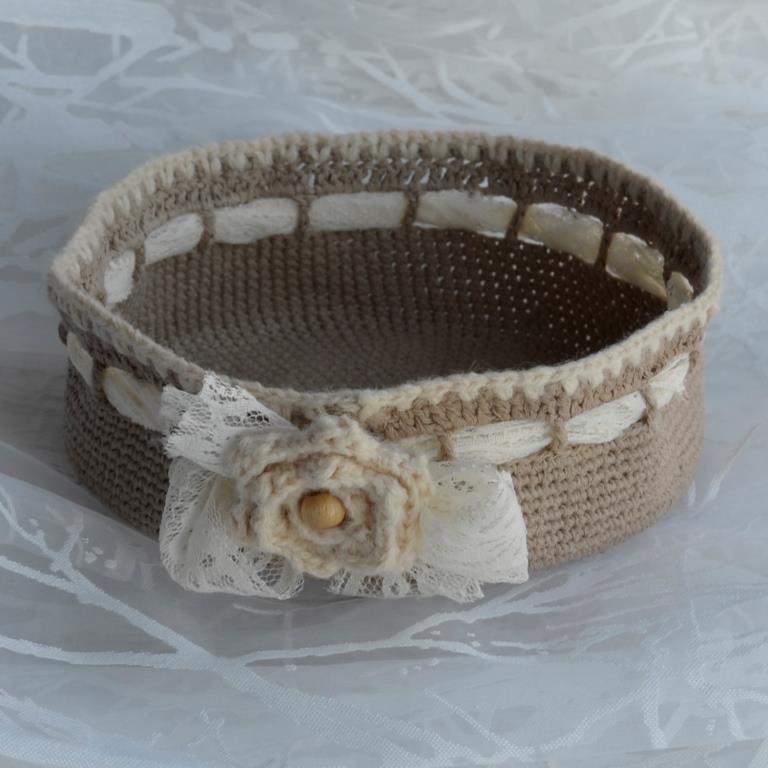 Vintage - háčkovaný košík s mašlí