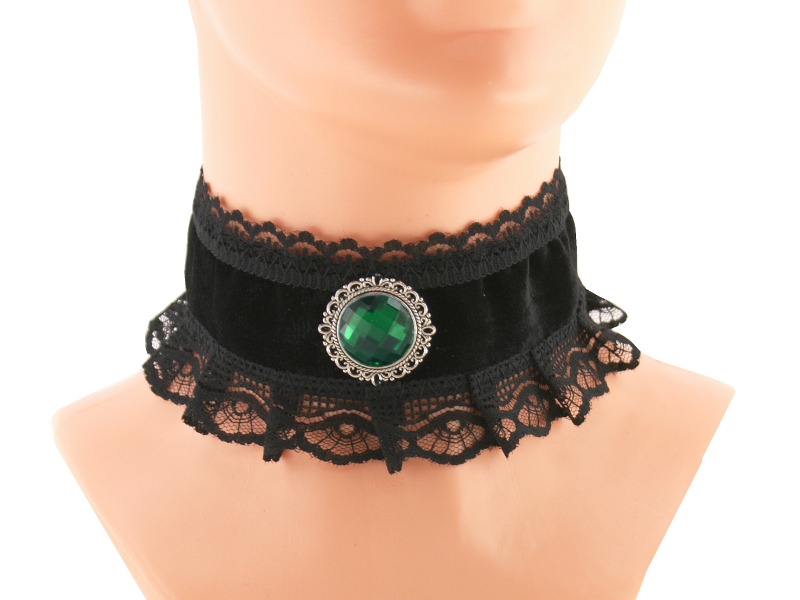 Sametový obojek s přívěškem černý gothic 0360