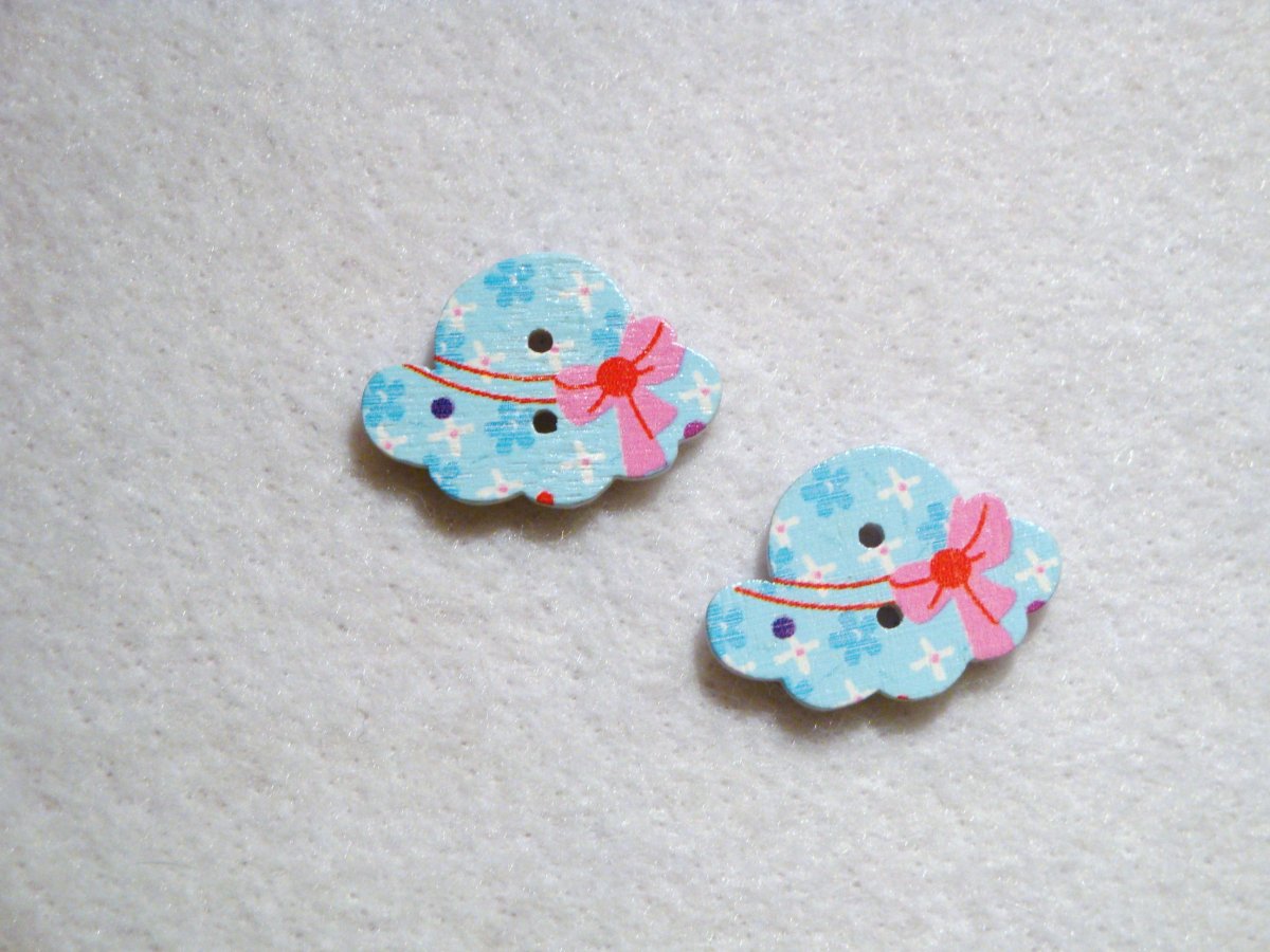 Dřevěné knoflíky - 2 kusy