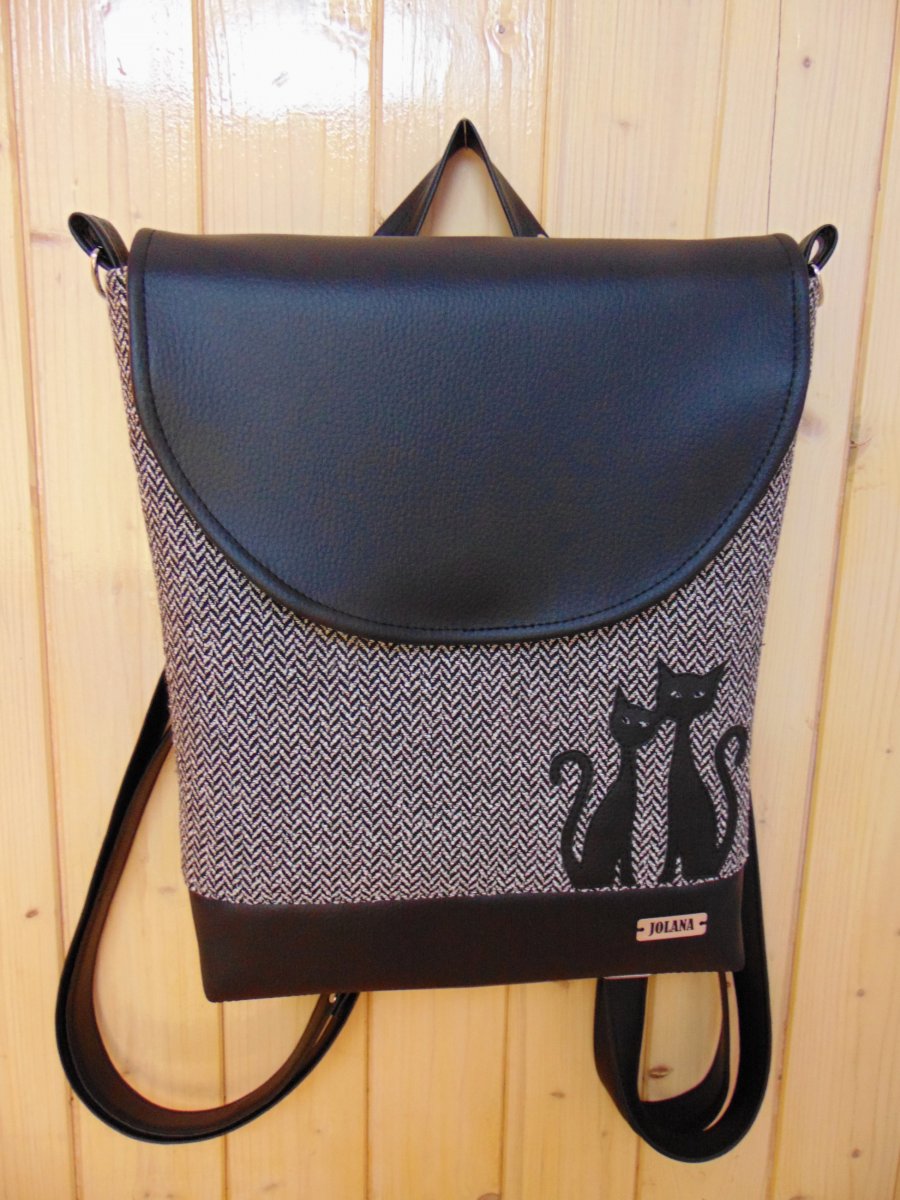 Kabelko- batoh s aplikací koček