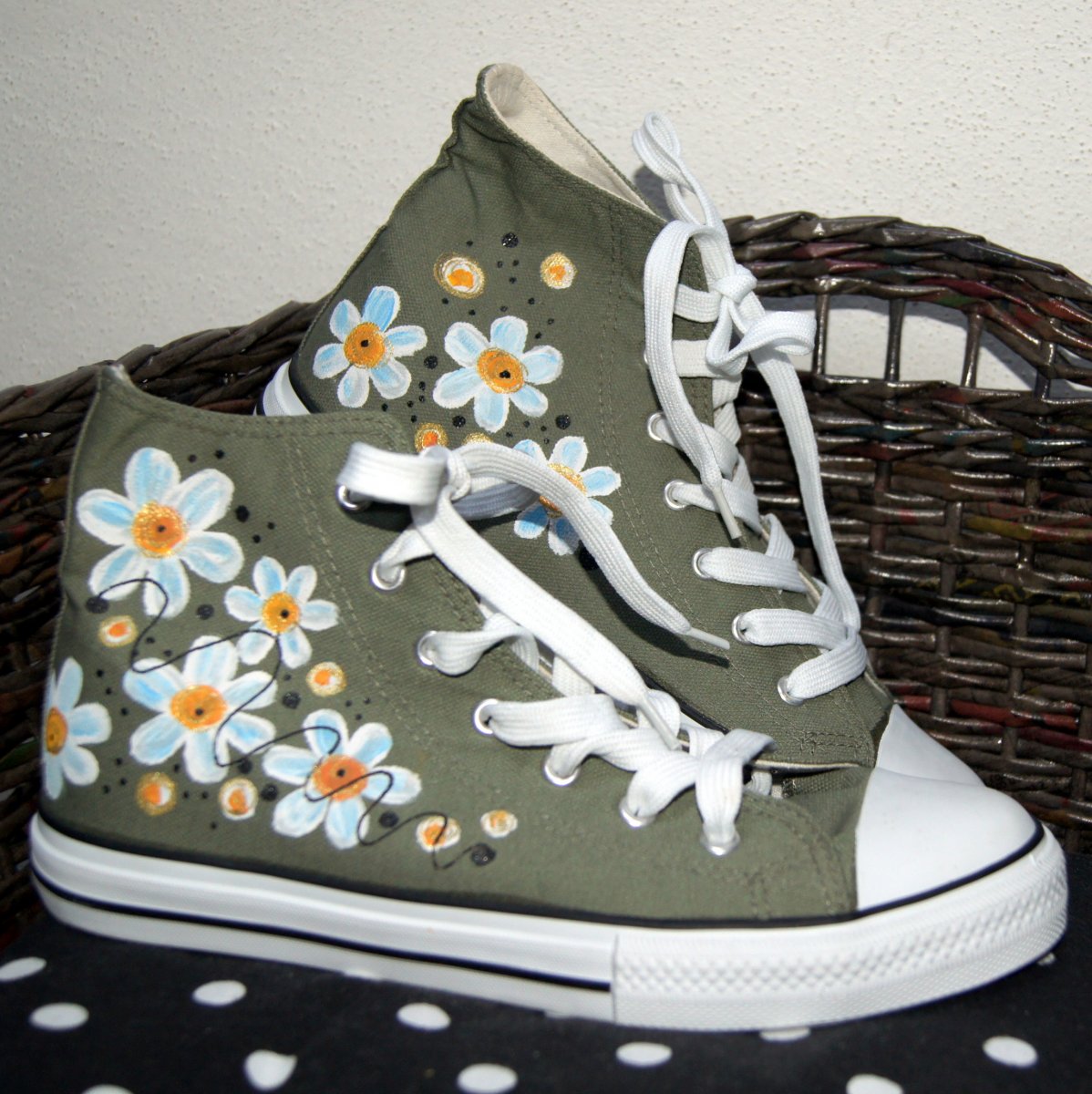 Malované tenisky kopretinové vel.40 IHNED