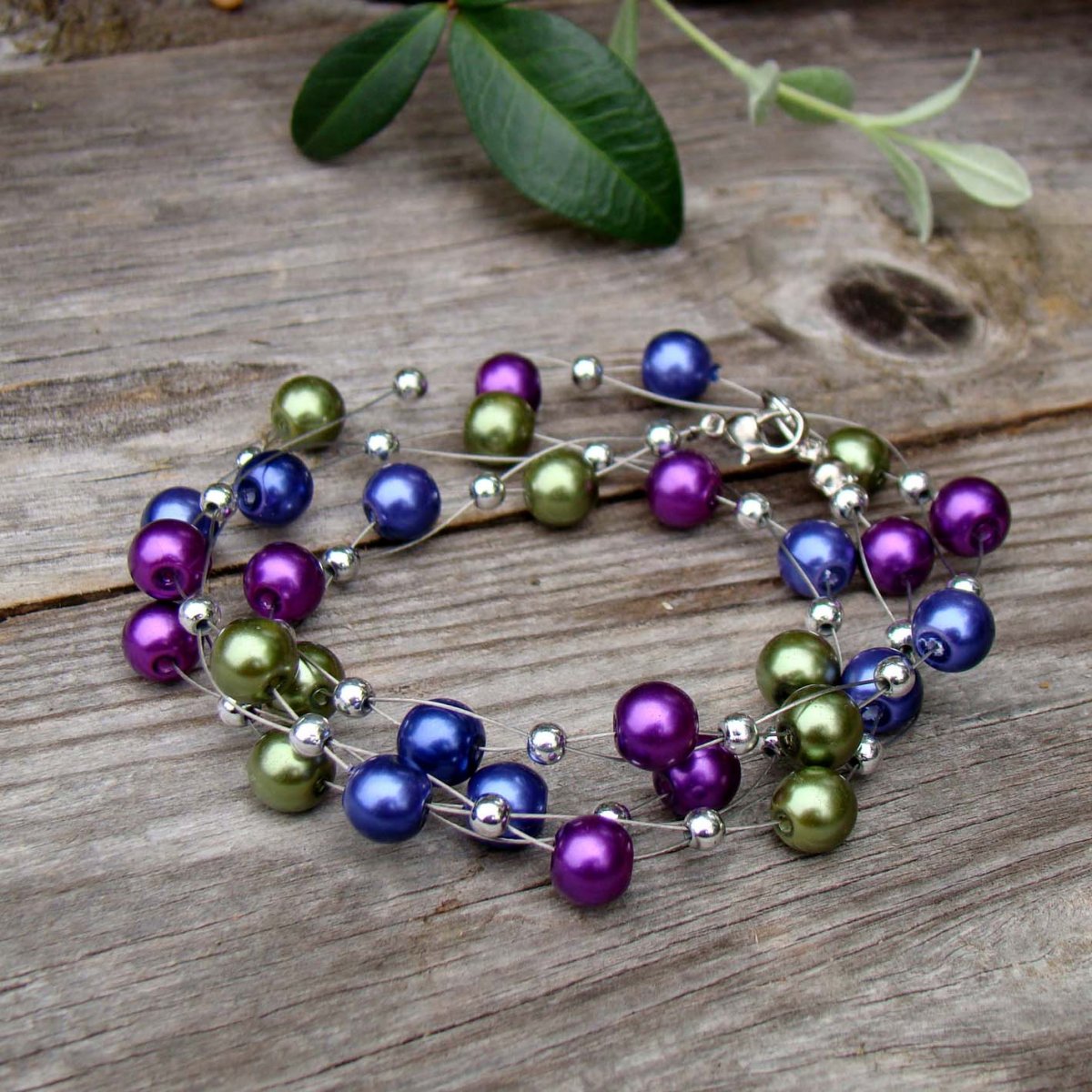 náhrdelník V barvách pavích per