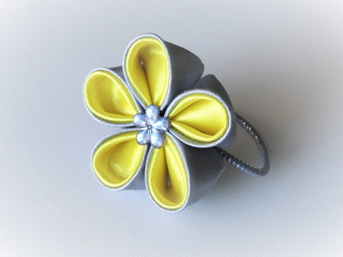 Gumička kanzashi