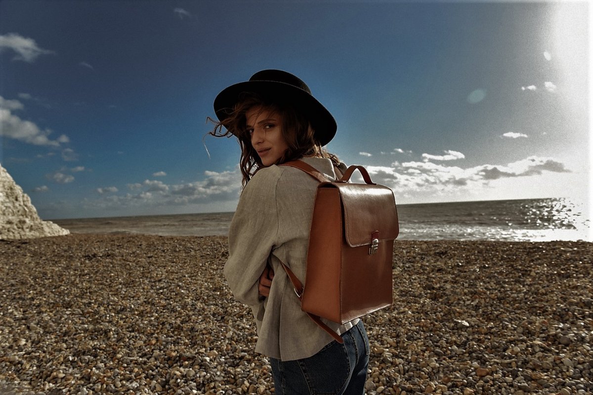 Kožený batoh - přírodní