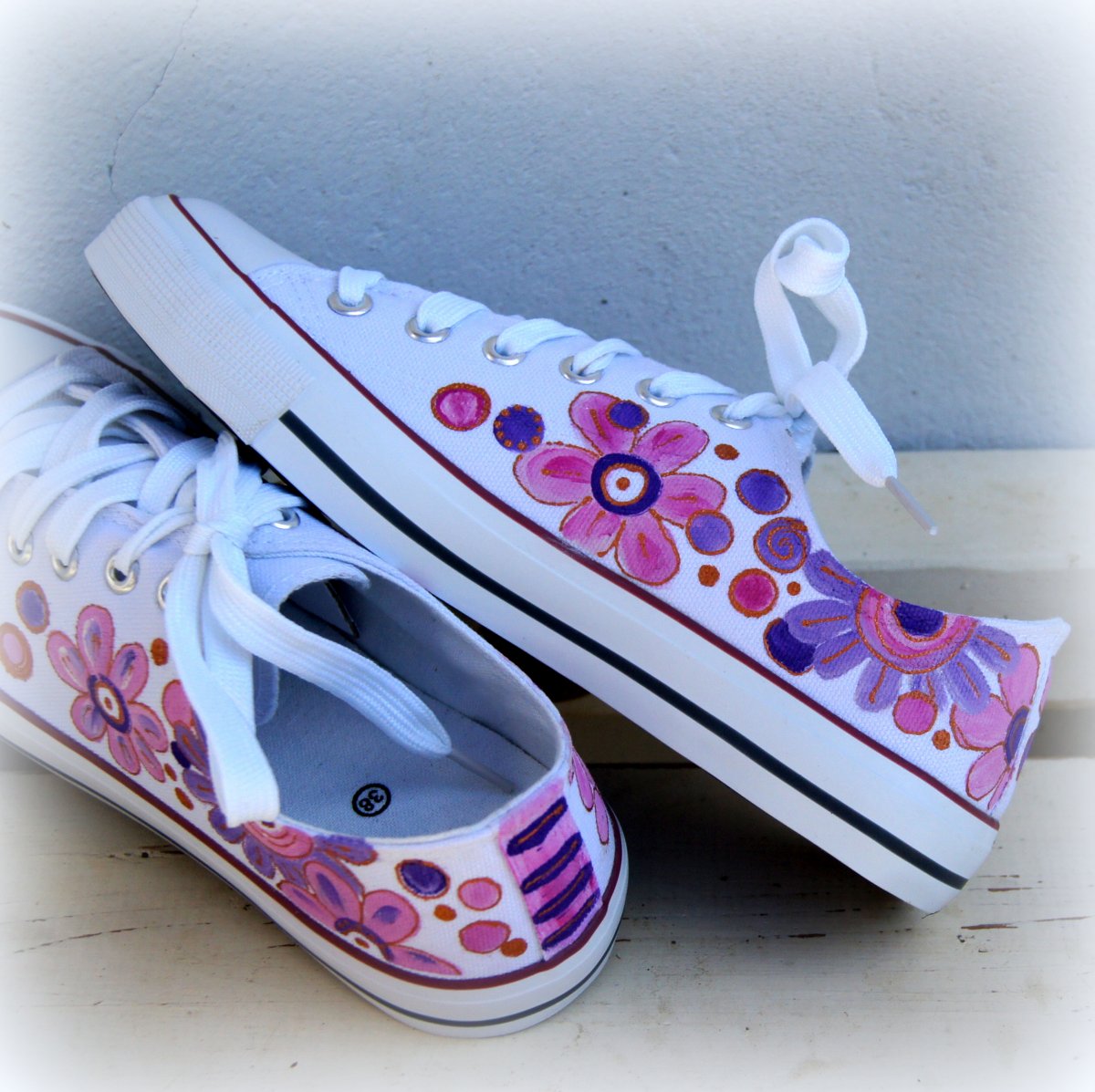 Malované tenisky jemné květo-puntíkaté vel.36-44, vel. 37 SKLADEM