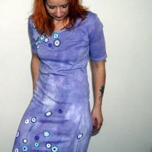 Fialové malované šaty rozkvetlé S-L