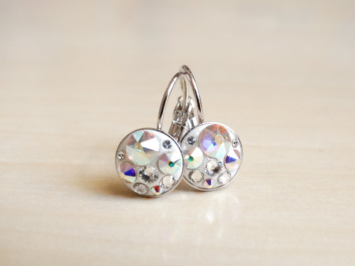 Dívčí AB bílé náušnice 9mm