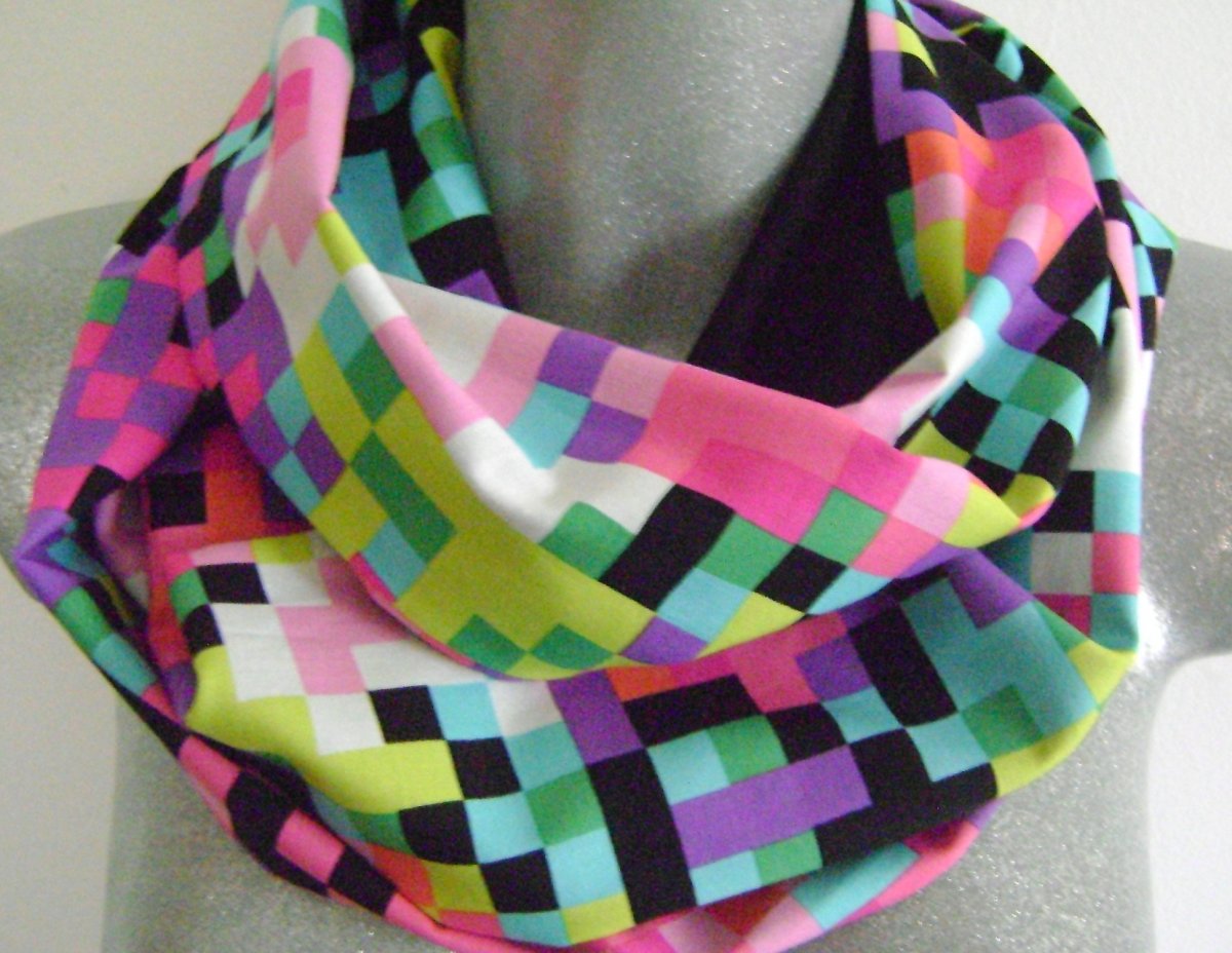 nekonečná šála Kostičky