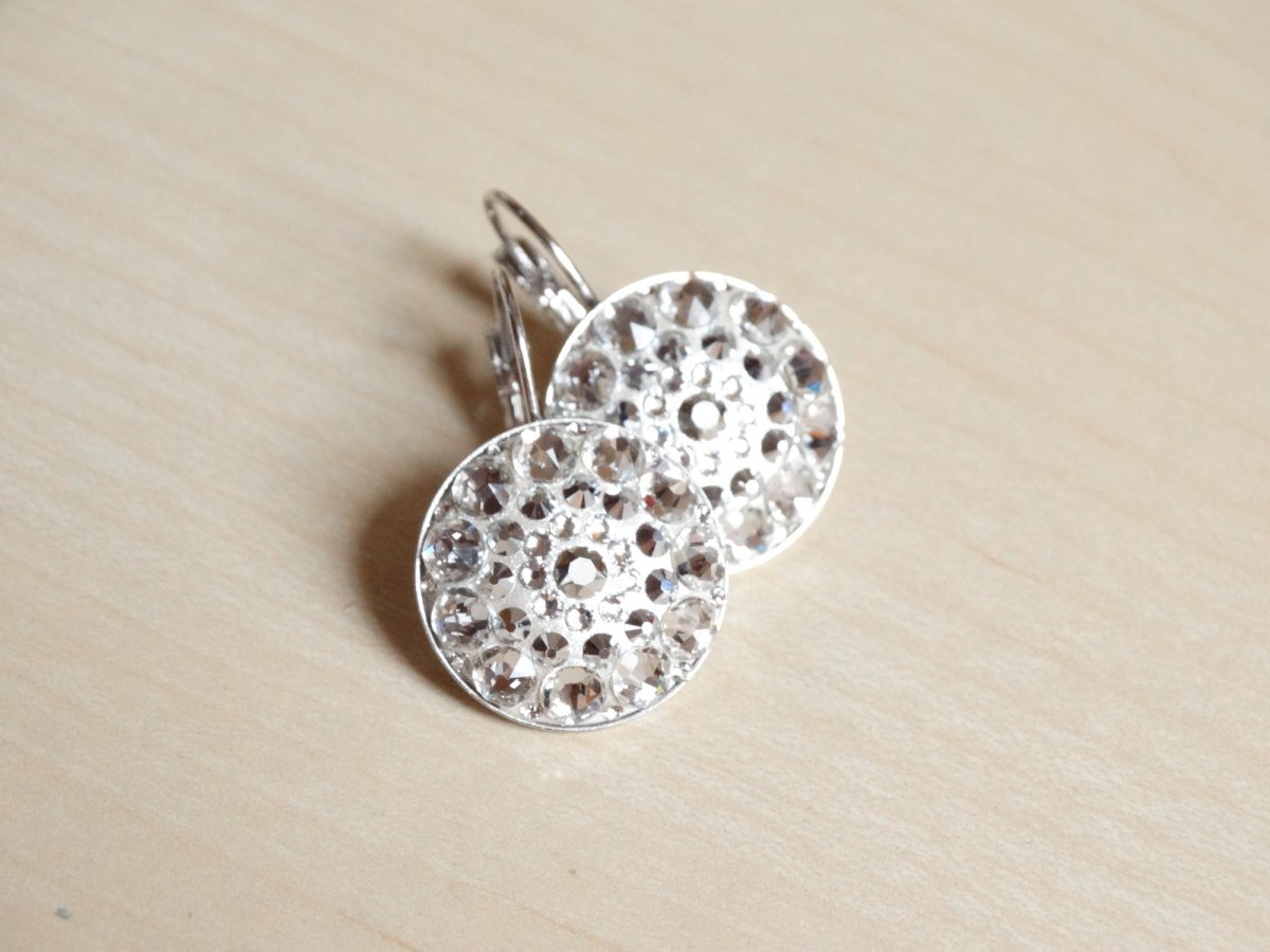 Velké bílo-kovové mandalové náušnice