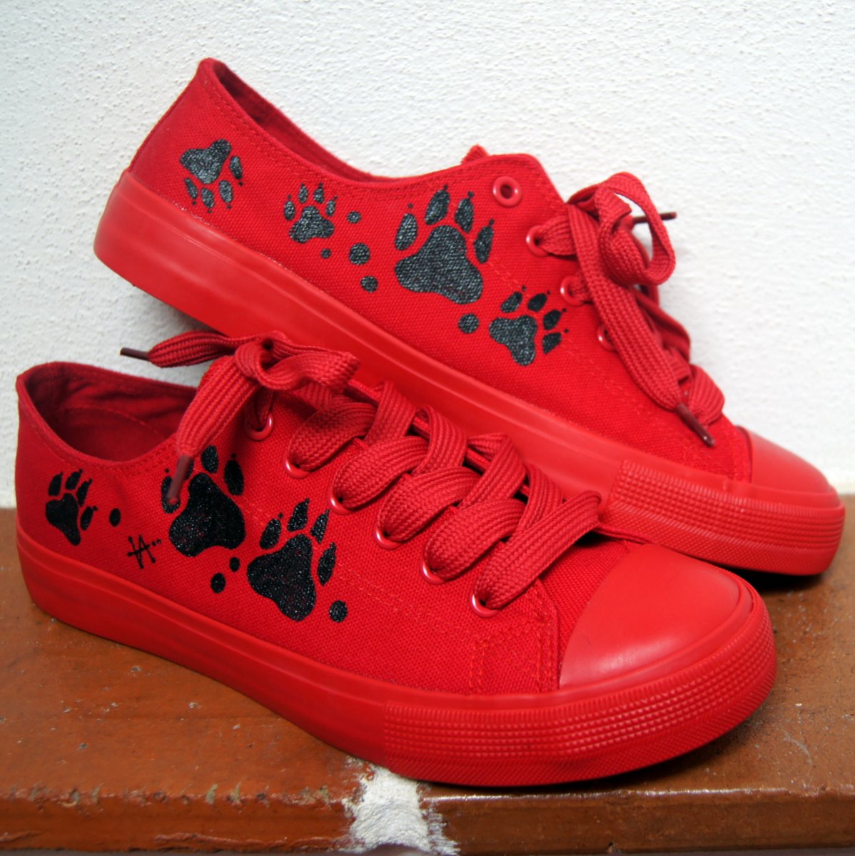 Tenisky tlapkaté vel 39