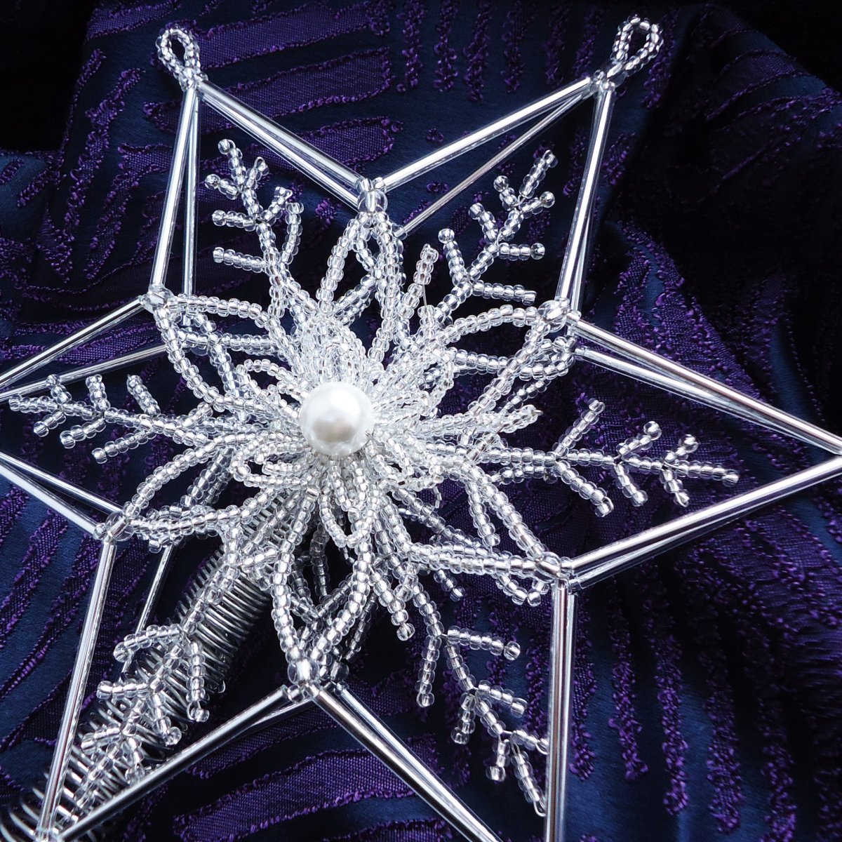 Špice na stromeček z korálků  (stříbrná)